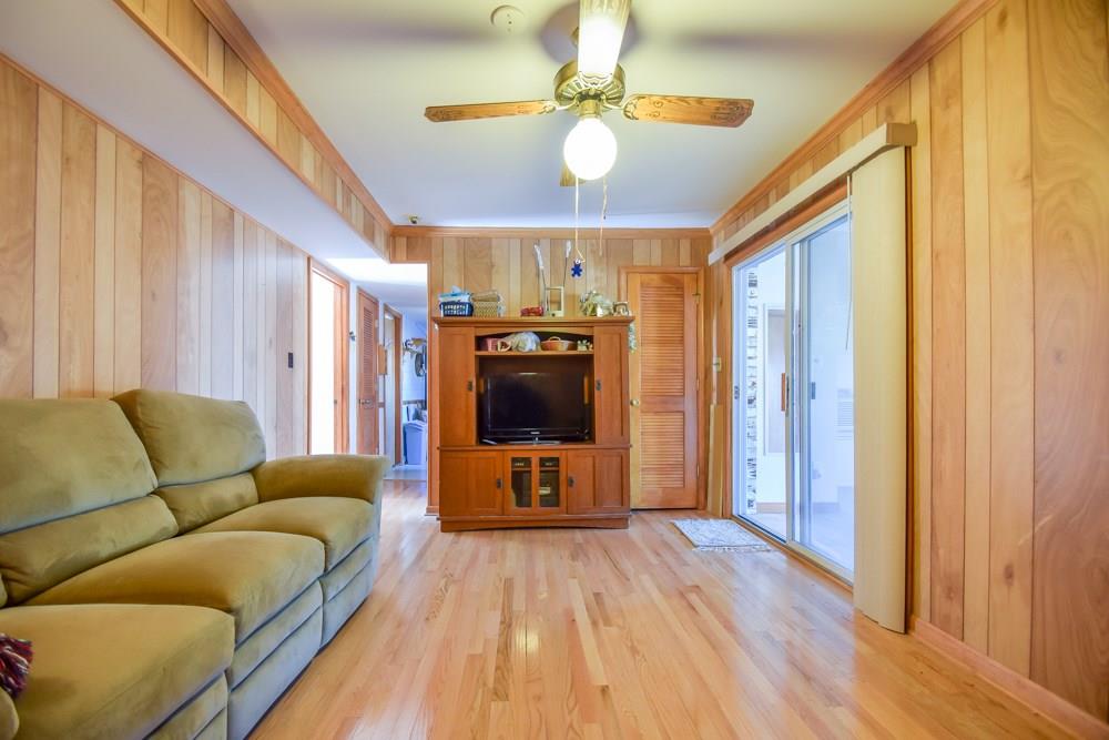 99 Browns Neck Rd