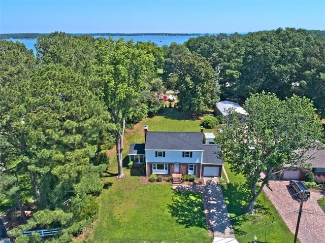 18 E Sandy Point Rd