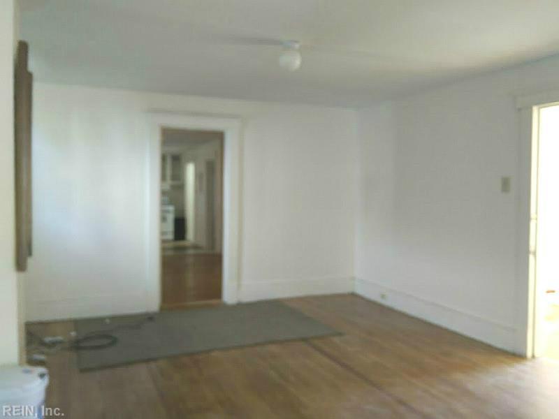 16 Woodland Rd
