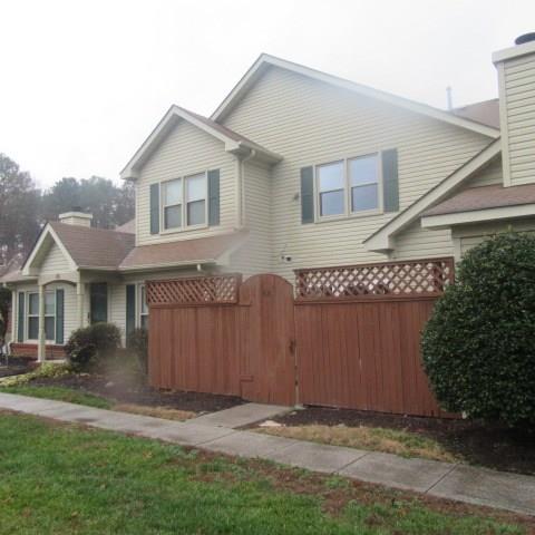 64 Hollis Wood Dr