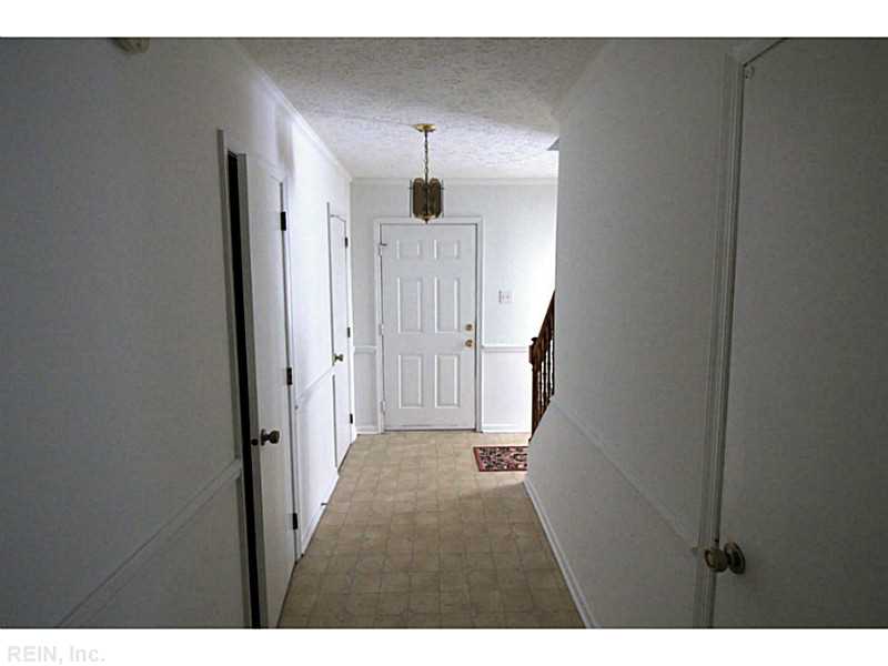 For Sale: 4 Sandy Lake Dr Hampton, VA 23666