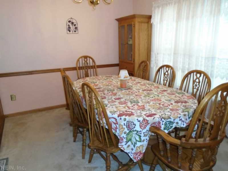2 Ruth Cir