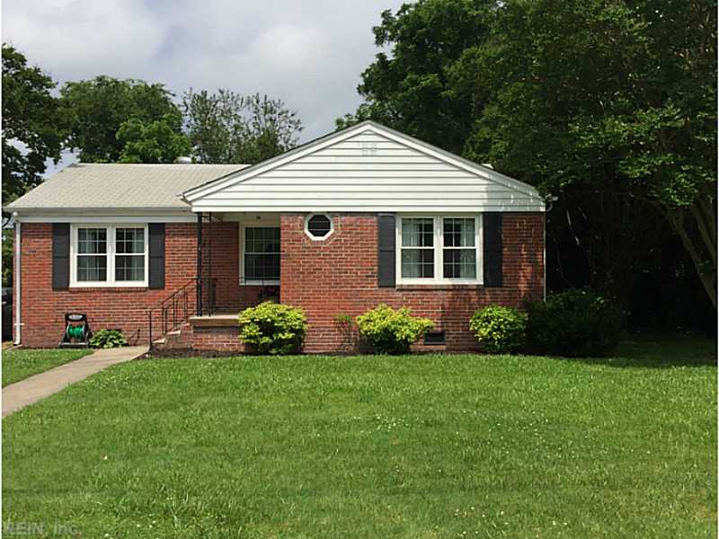 For Sale: 36 Saint Albans Dr Hampton, VA 23669