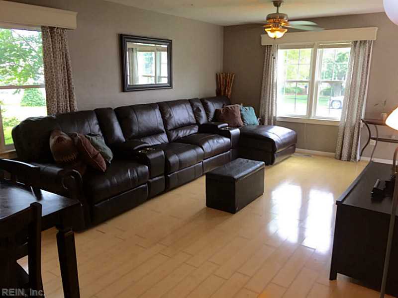 For Sale: 36 Saint Albans Dr Hampton, VA 23669