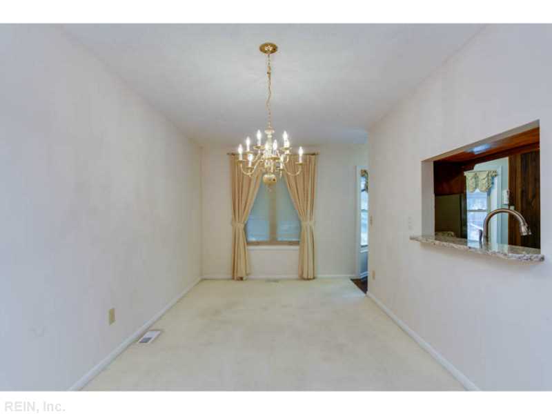 315 Riverside Dr