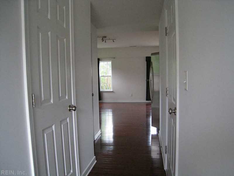 For Sale: 220 Ashton Dr Yorktown, VA 23690
