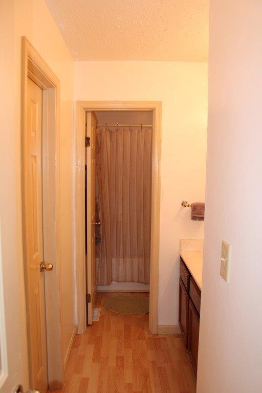 102 Kingsbridge Ln