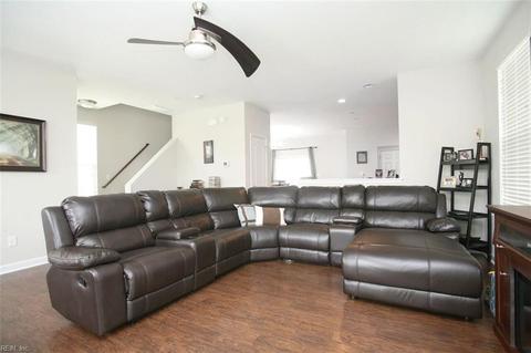 122 Dekalb Ave
