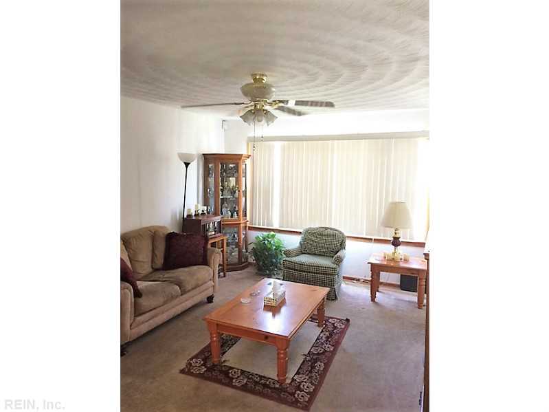 For Sale: 323 Mohican Dr Portsmouth, VA 23701