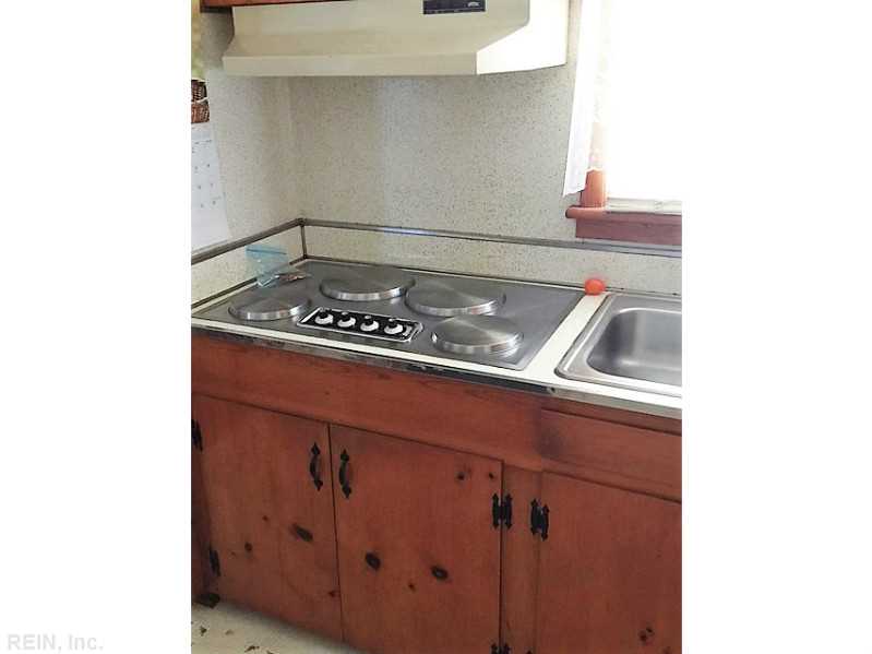 For Sale: 323 Mohican Dr Portsmouth, VA 23701