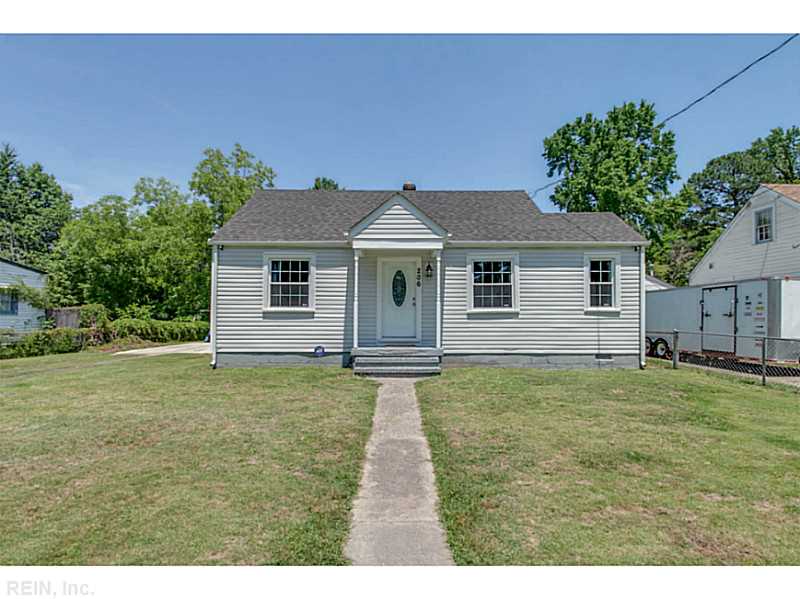 For Sale: 206 N Fairview Cir Portsmouth, VA 23702