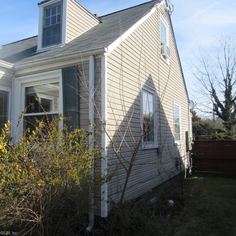 105 Dahlgren Ave