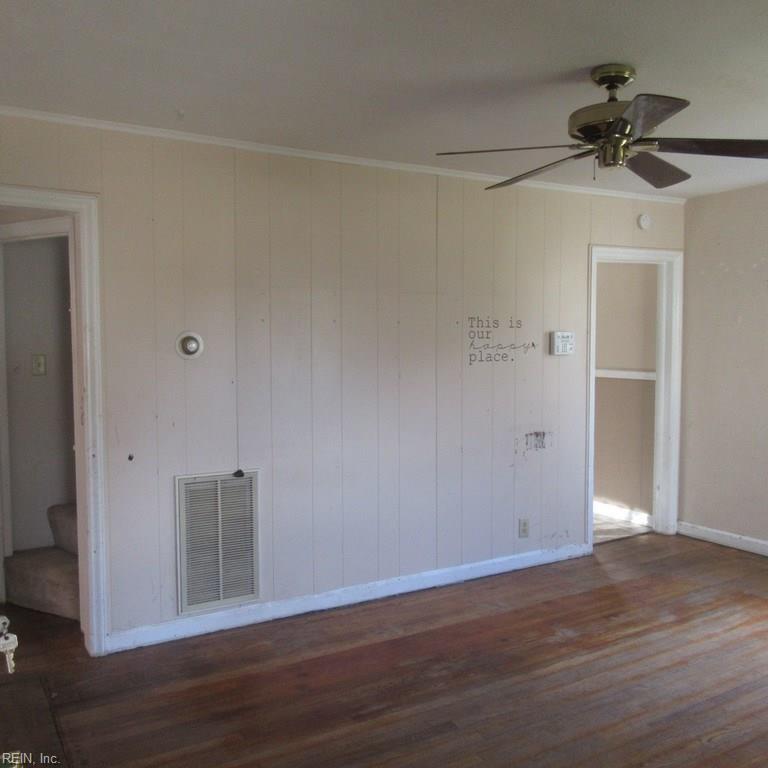 105 Dahlgren Ave