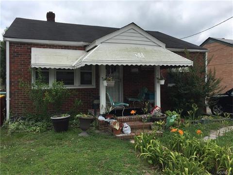 309 Blackwater Dr