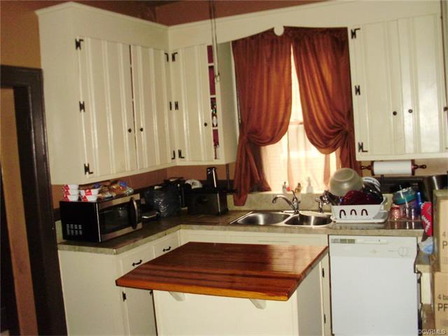 For Sale: 1659 Berkeley Ave Petersburg, VA 23805