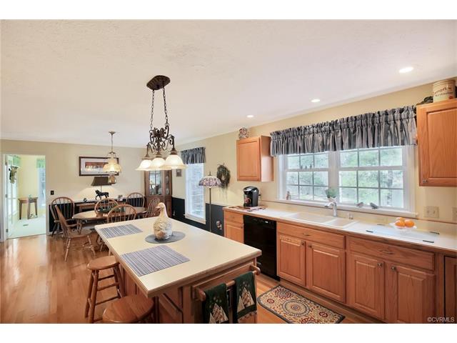 1885 Robertsons Rd