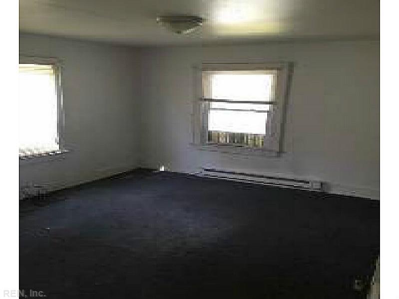 411 Walnut St