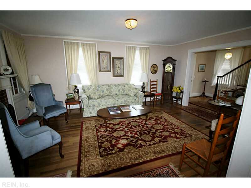 301 W 4th Ave