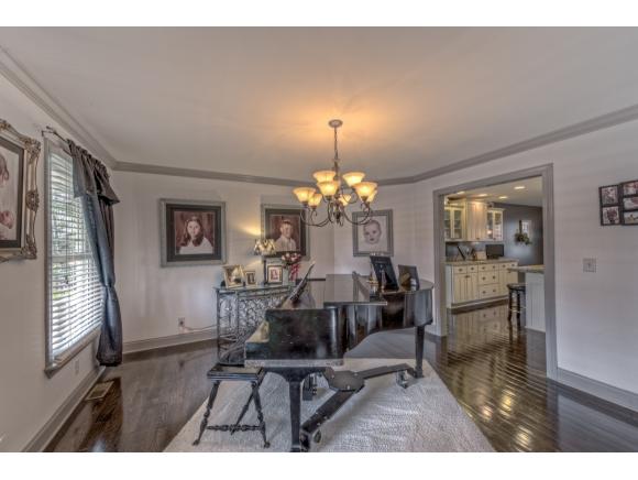 19032 Lexi Dr
