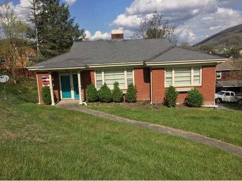 823 Laurel Ave