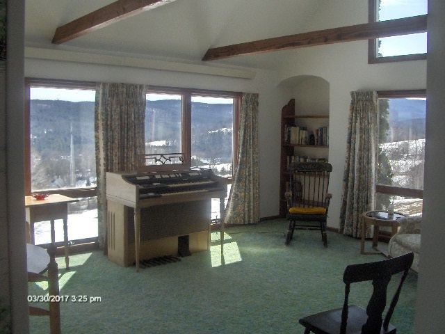 106 Valley View Dr