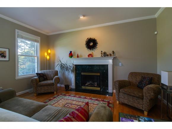 174 Braeburn St #14B