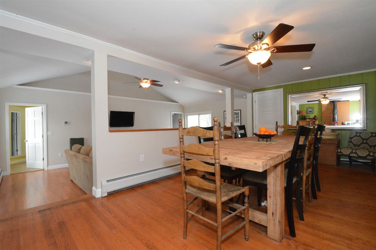 225 Bluebird Dr