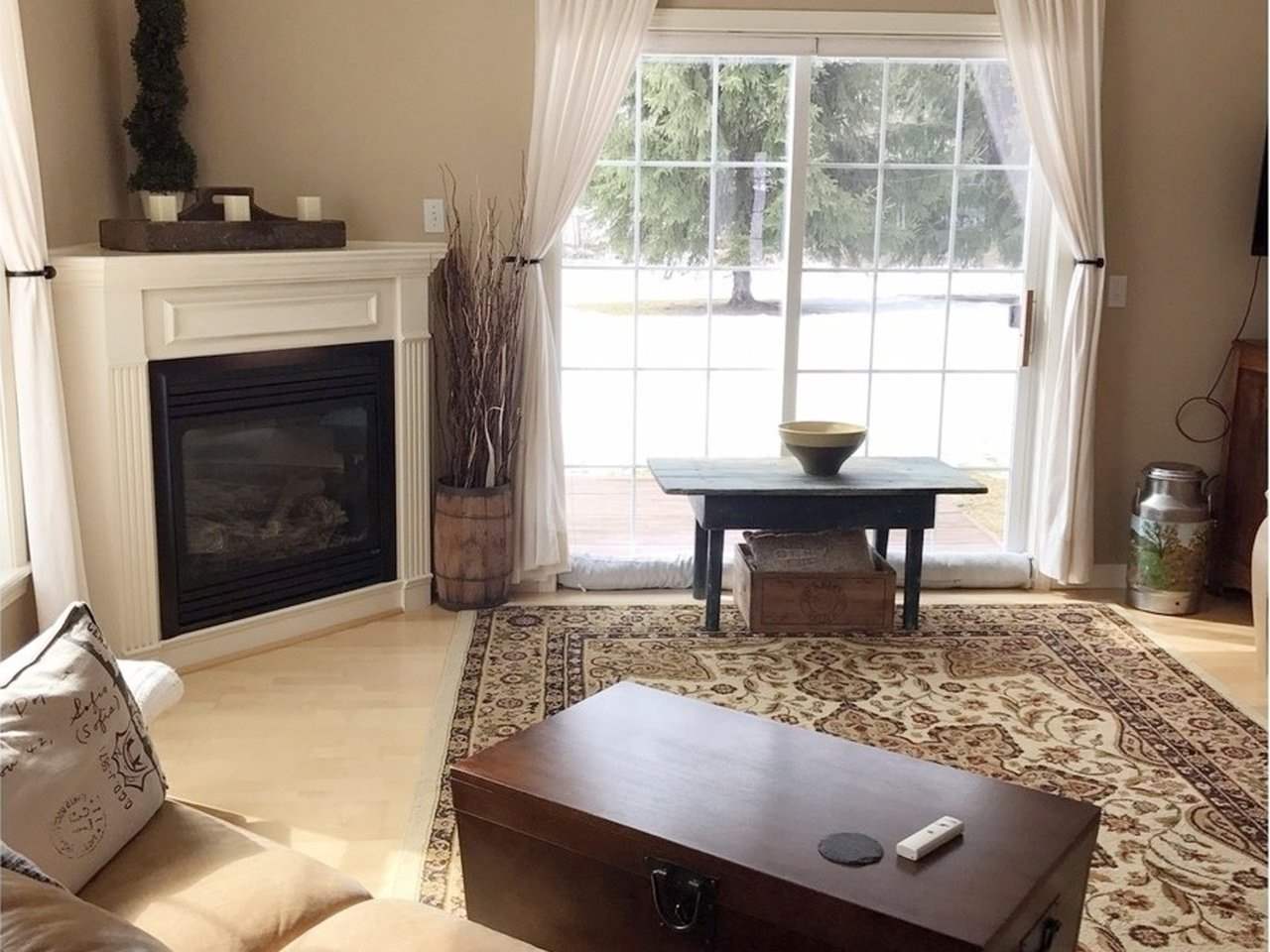 47 River View Dr