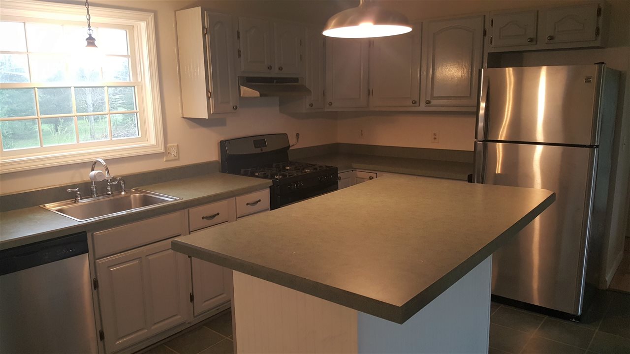 14 Crest Dr