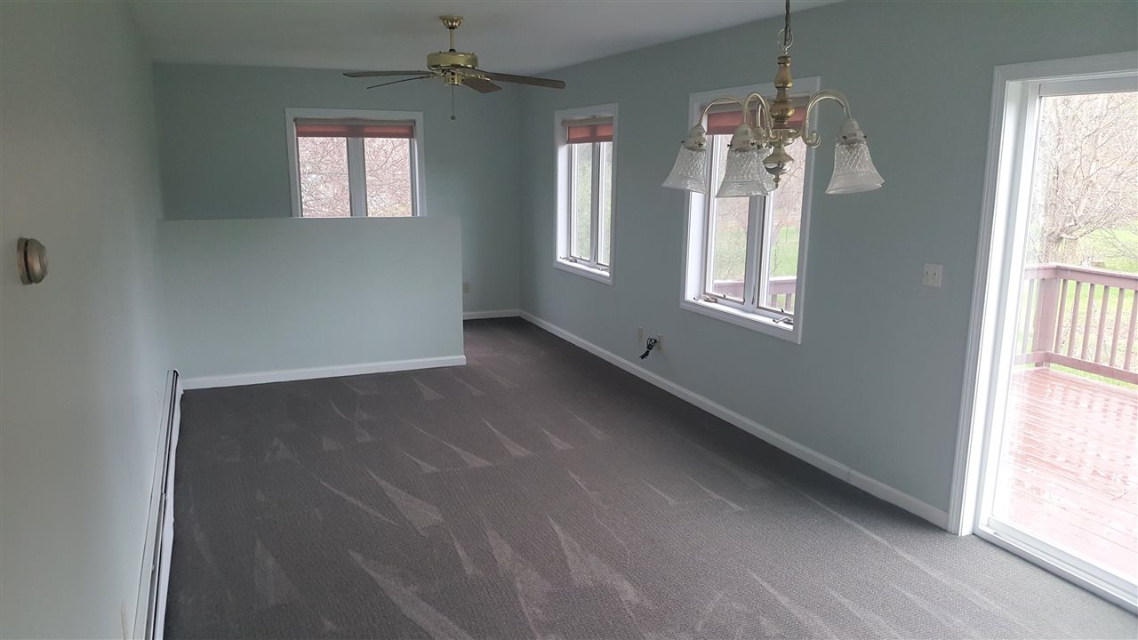 14 Crest Dr