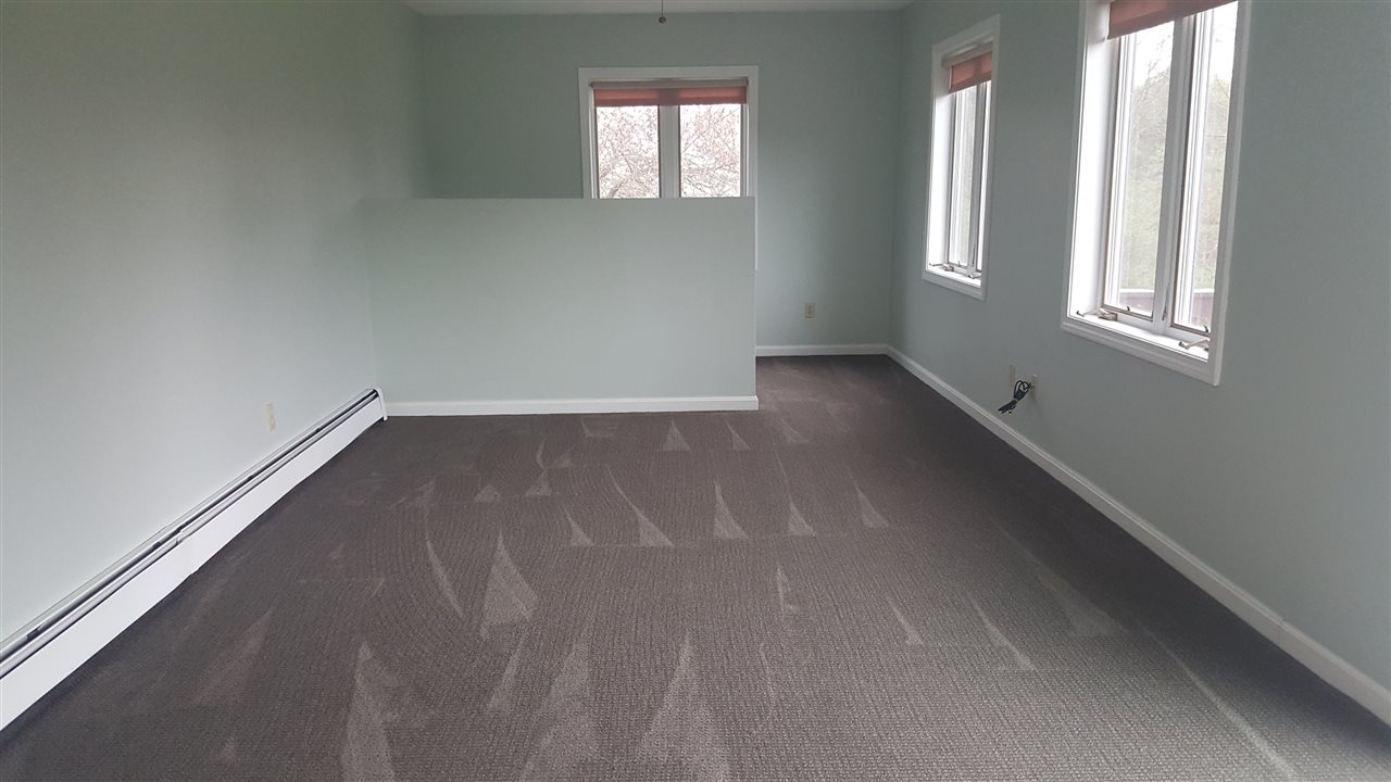 14 Crest Dr