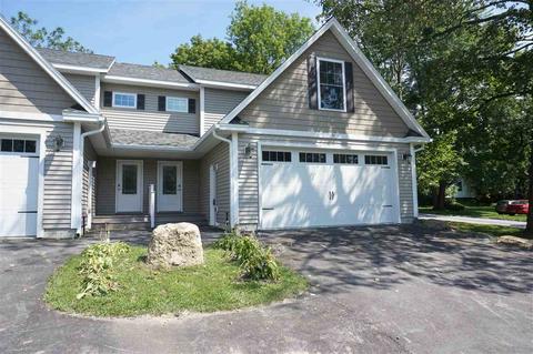 93 Messenger St