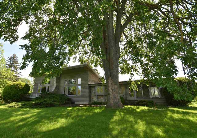 99 Mountain View Rd