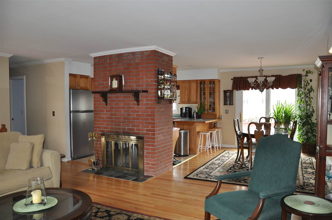 12 Richard St