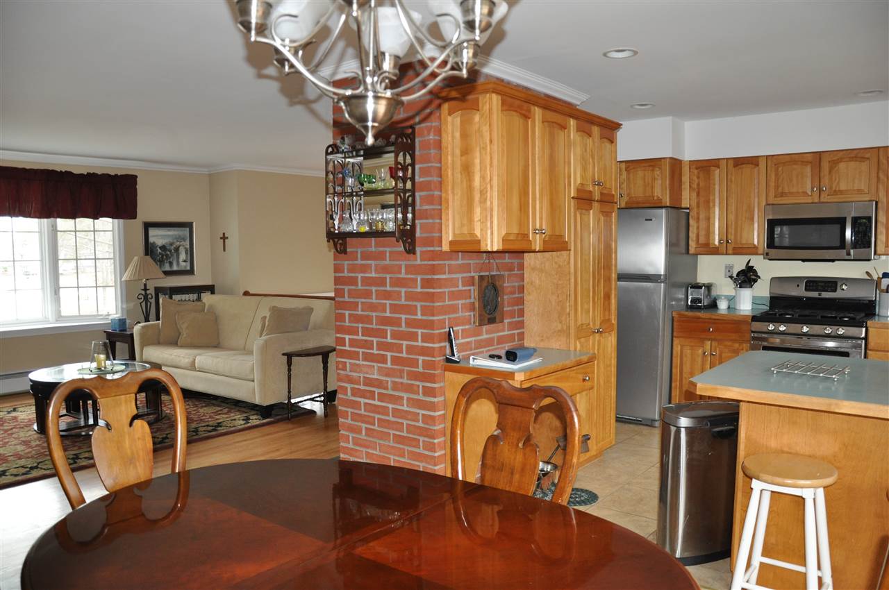 12 Richard St