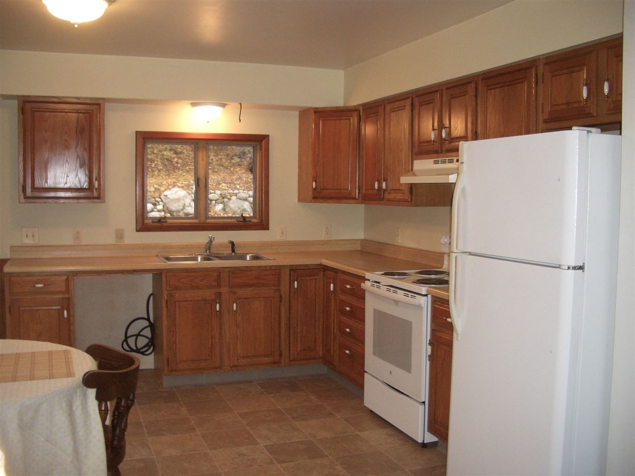 22 River St