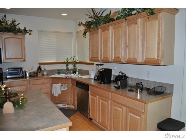 For Sale: 5703 49th St NW Auburn, WA 98001