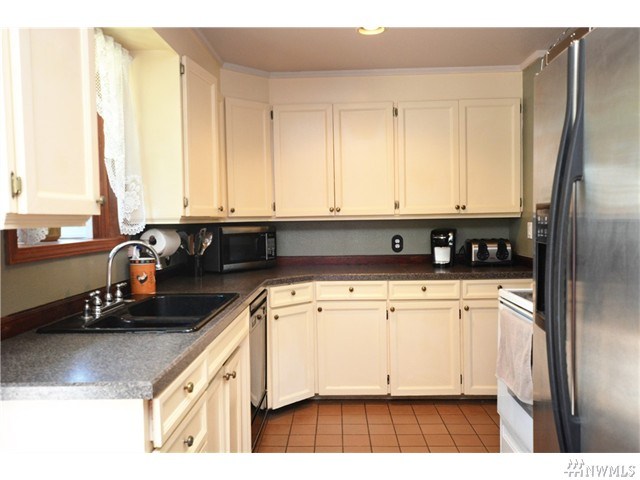 For Sale: 3859 S 305th Pl Auburn, WA 98001