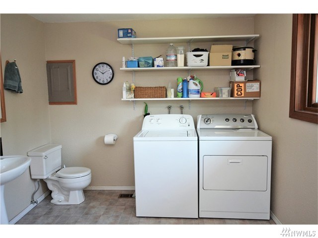 For Sale: 3859 S 305th Pl Auburn, WA 98001