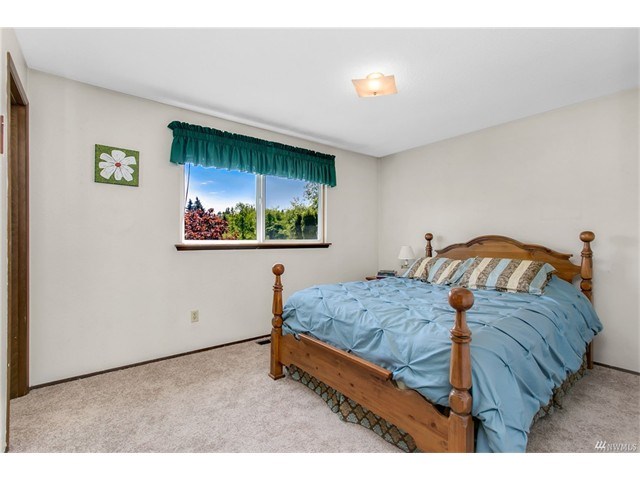 30625 7th Ave SW
