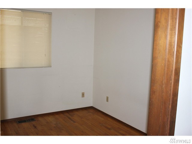 For Sale: 31309 10th Ave S Federal Way, WA 98003