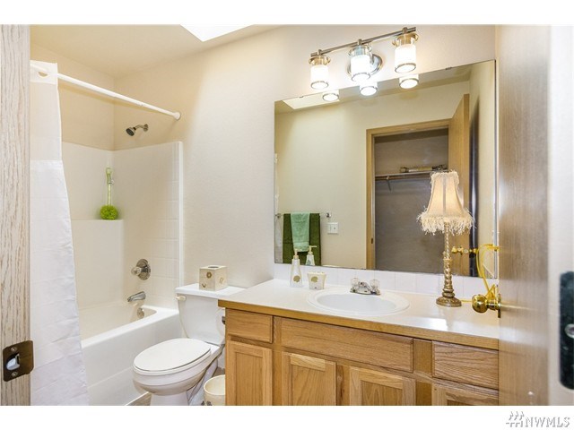 For Sale: 2533 S 288th St #1 Federal Way, WA 98003