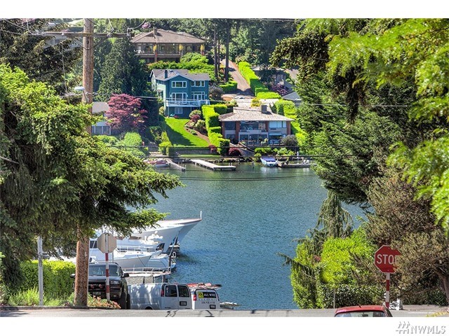 For Sale: 9909 NE 1st St #103 Bellevue, WA 98004