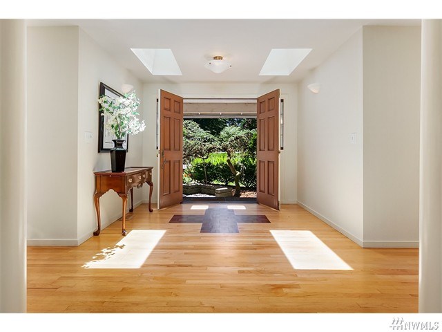 For Sale: 13306 NE 51st Pl Bellevue, WA 98005