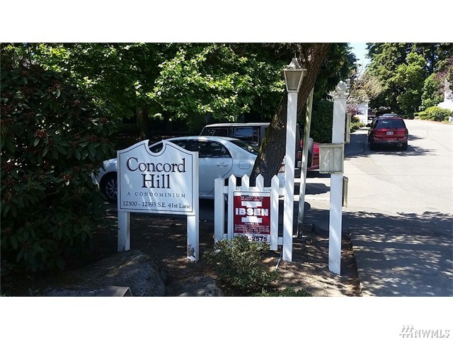 For Sale: 12321 41st Ln #33 Bellevue, WA 98006