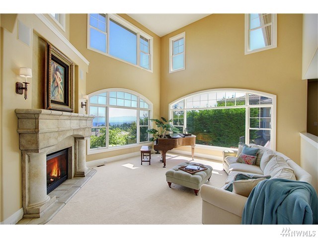For Sale: 17233 SE 57th Pl Bellevue, WA 98006