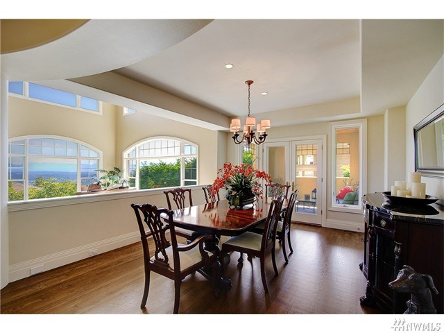 For Sale: 17233 SE 57th Pl Bellevue, WA 98006