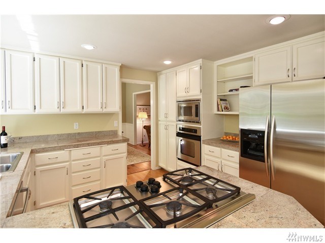 For Sale: 15173 SE 66th St Bellevue, WA 98006
