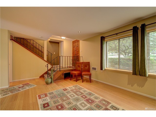 17050 Northup Way #33