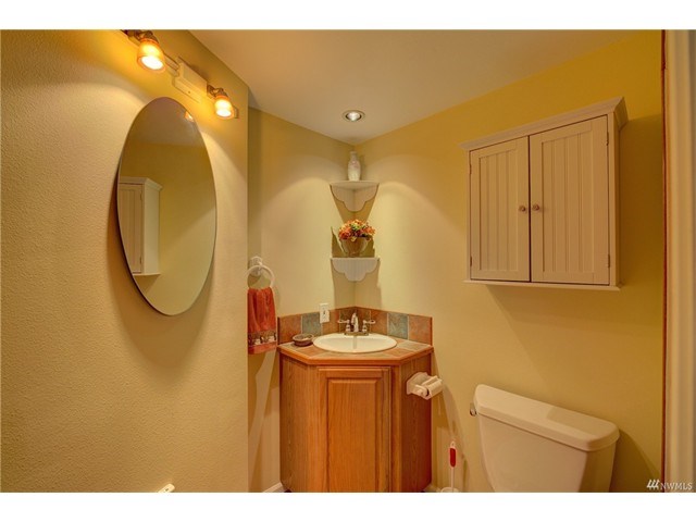 17050 Northup Way #33